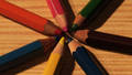 O LÁPIS QUE NAO SABIA ESCREVER  /  THE PENCIL WHO DIDN`T KNOW HOW TO WRITE (DER UNERFAHRENE STIFT)