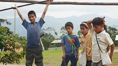 HIJOS DE LA TIERRA   ·  EARTH'S CHILDREN