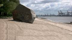 STEINE  ·  STONES